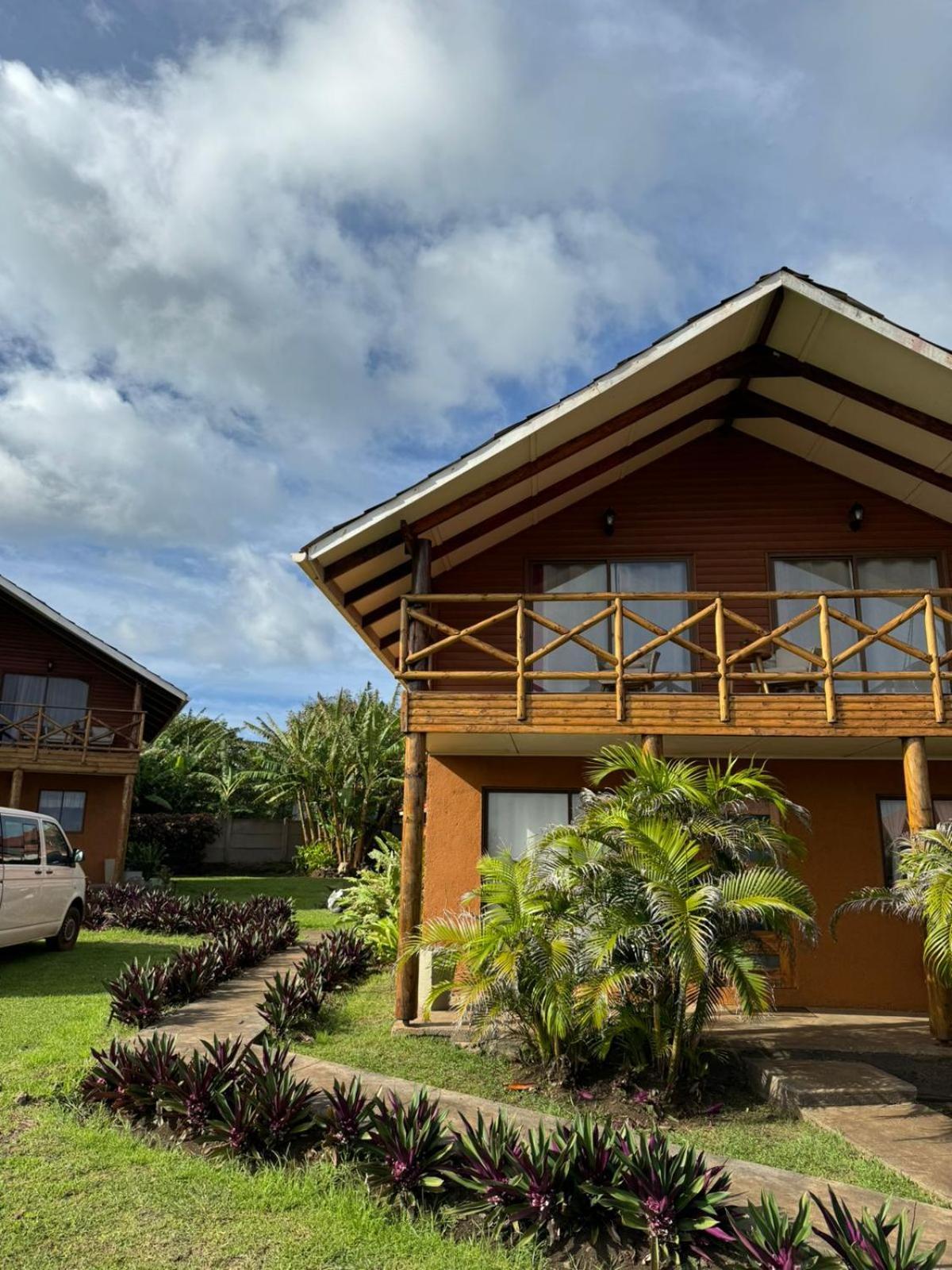 Anavai Rapa Nui * Hanga Roa