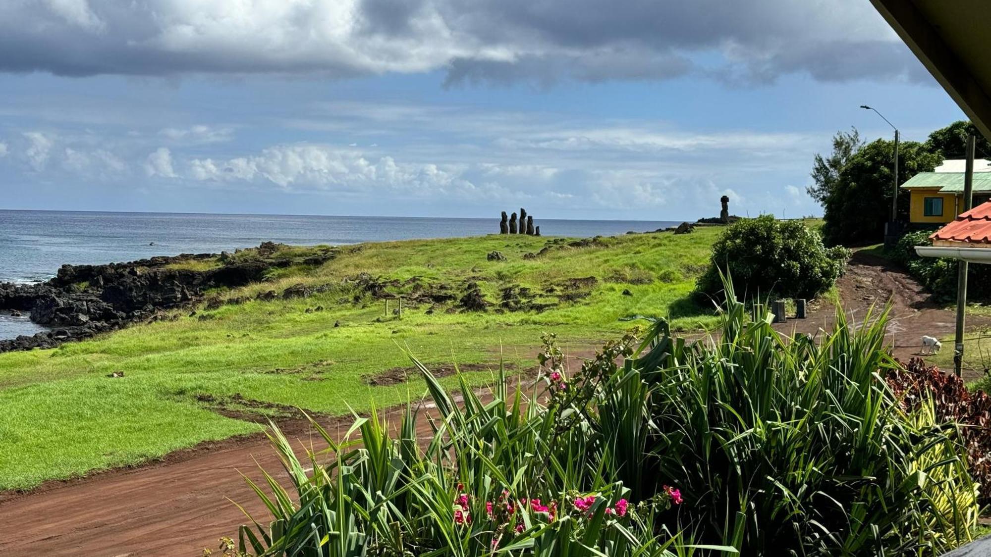 Anavai Rapa Nui * Hanga Roa